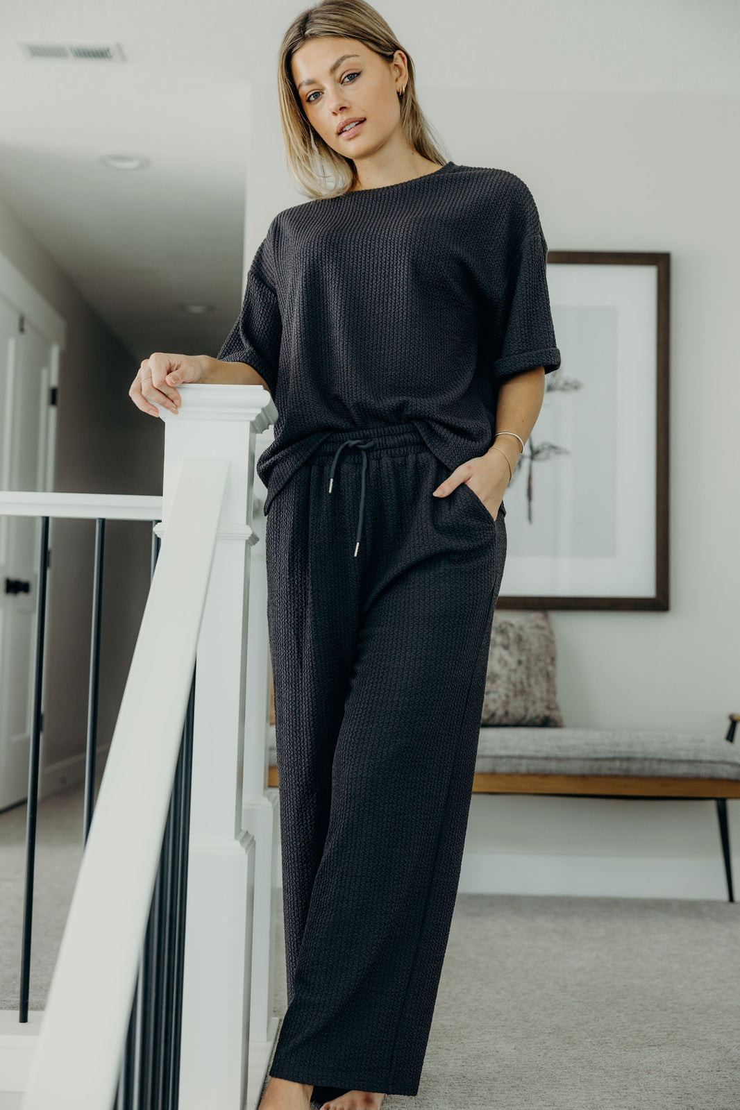 TEXTURED KNIT TOP IN RICH CHARCOAL