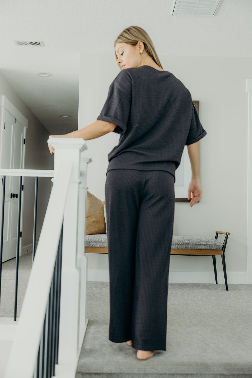 TEXTURED KNIT PANT IN RICH CHARCOAL