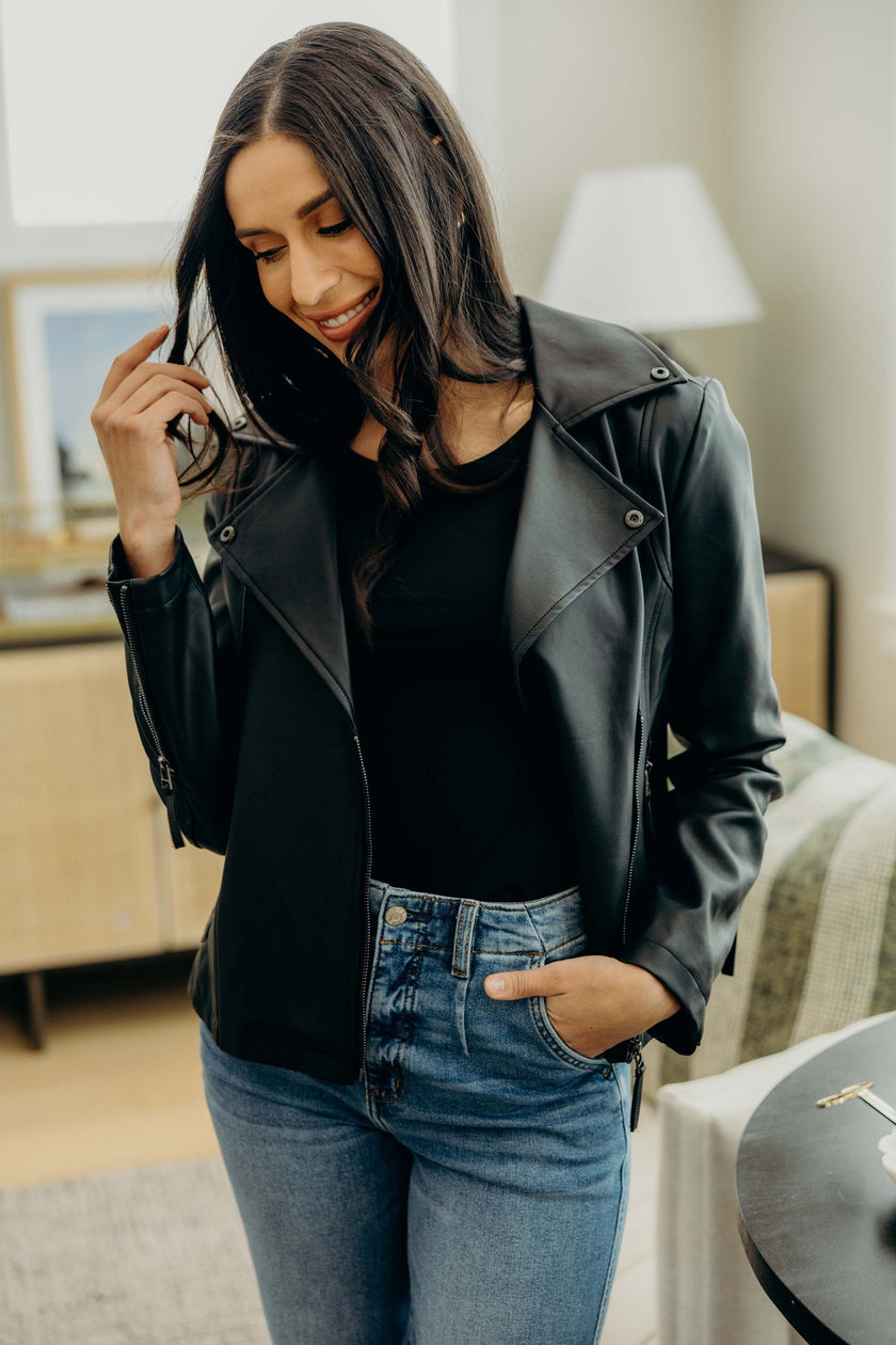 FAUX LEATHER JACKET IN BLACK