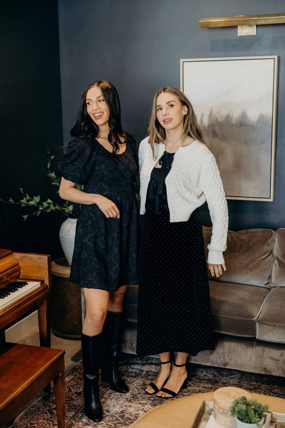 STRAIGHT SKIRT IN BLACK