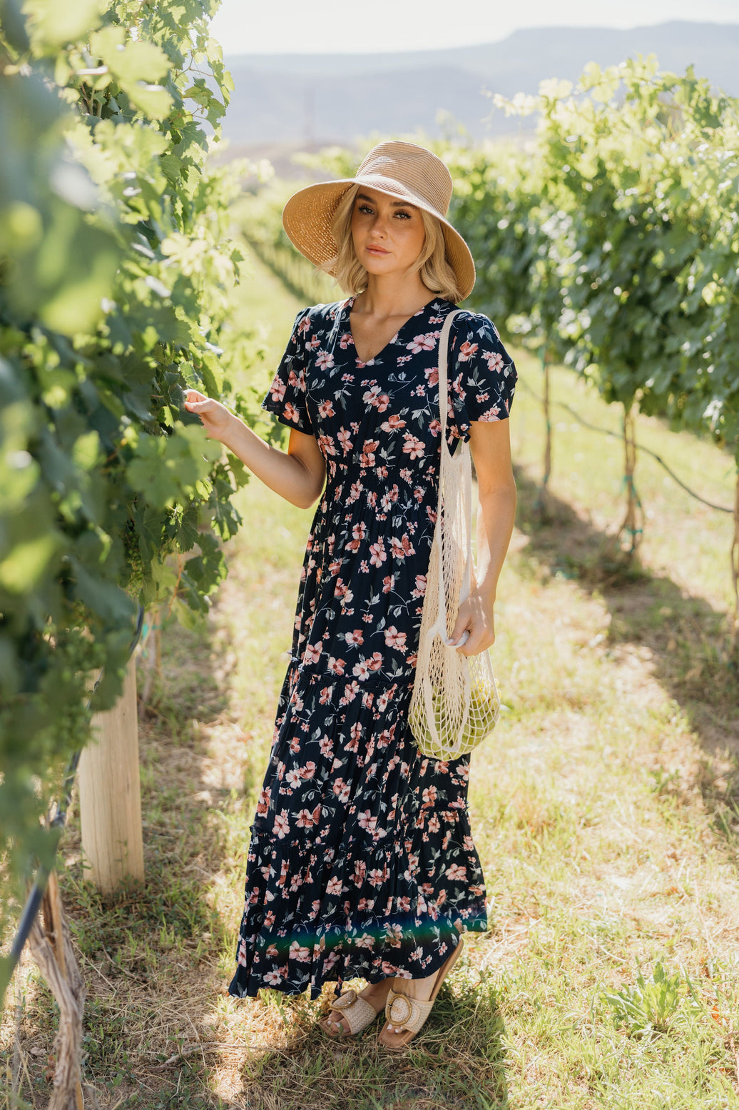 THE EDEN IN NAVY FLORAL