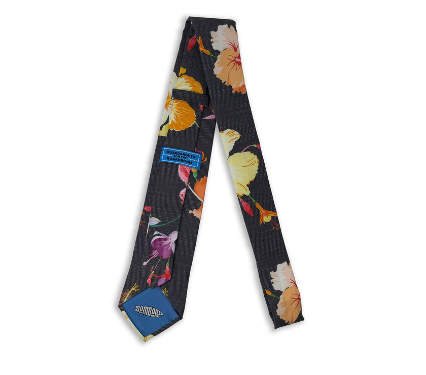 Formal tie from Kator Shop Logan — refined Utah design for galas, ceremonies, and special occasions.